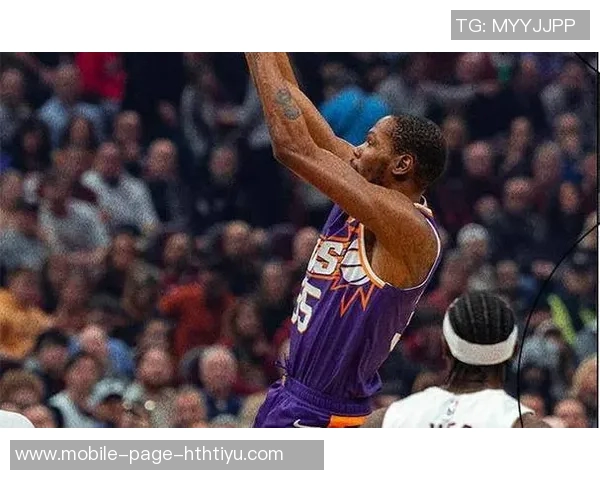 格雷森阿伦谈首节扣篮时关注文班位置的重要性与策略分析