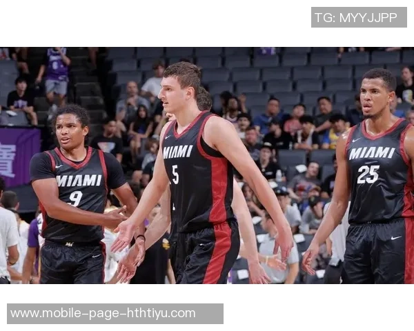 哈克斯称赞德鲁史密斯攻防稳定表现加德纳展现出强大能量与潜力